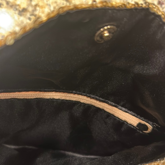 Victoria’s Secret sequin clutch - Picture 6 of 6